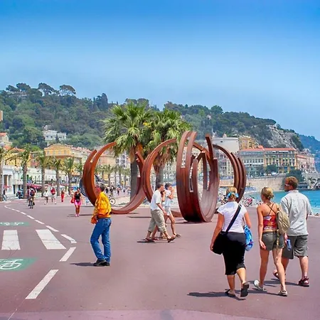 Sea - 2 Bedroom - Kitchen - Wifi - Tramway - Air Conditioner Appartement *