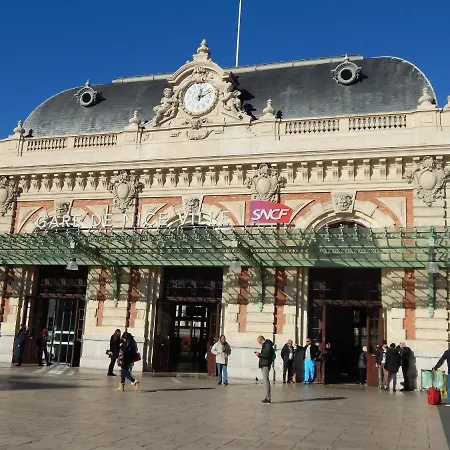 Sea - 2 Bedroom - Kitchen - Wifi - Tramway - Air Conditioner