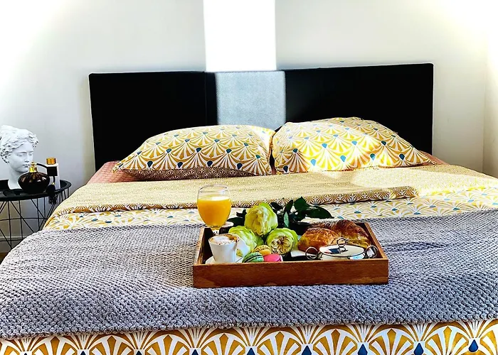 Sea - 2 Bedroom - Kitchen - Wifi - Tramway - Air Conditioner Nice